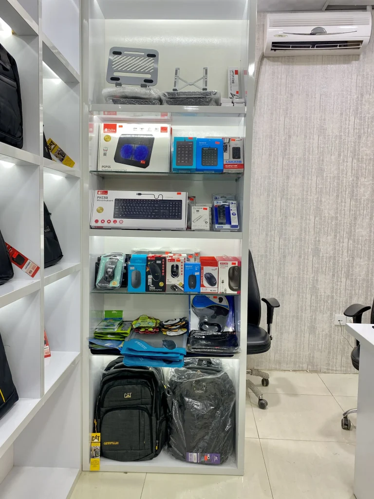فروشگاه دلسا استوک استور